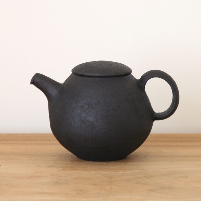 「6人の作家とお茶まわりの器」 展