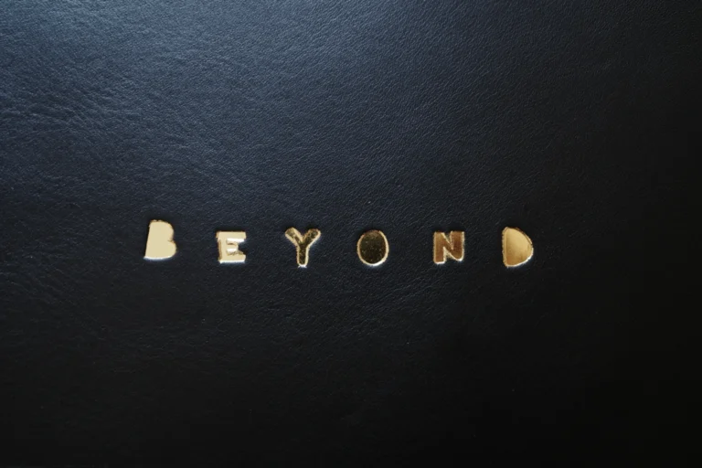 Akihama / Kazuya Fujisaku / Suwa Oki「BEYOND」- その向こうへ